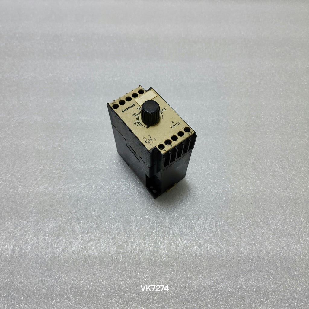 SIEMENS 7PV3450-1AA TIMER RELAY 24VAC-DC/220VAC