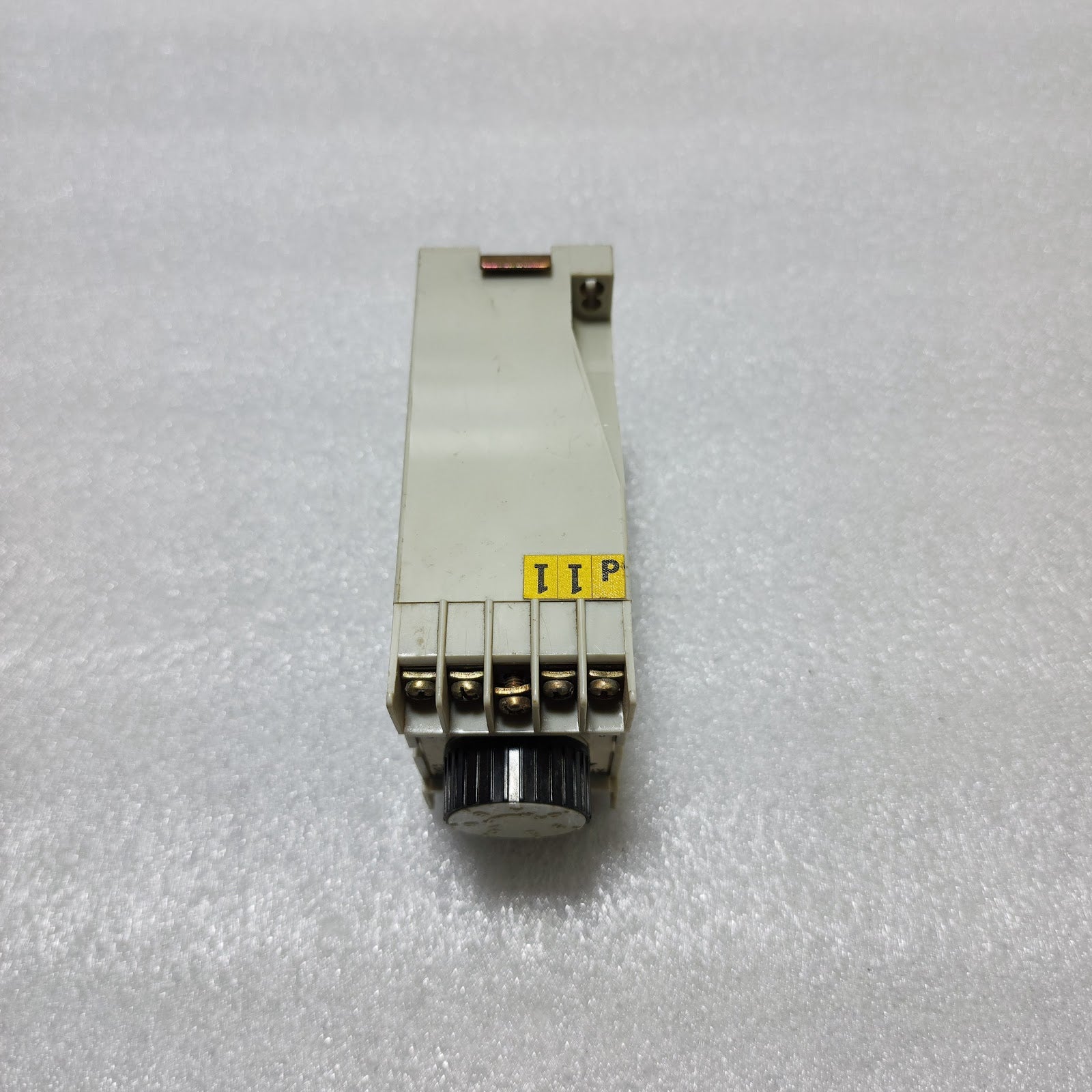 DOLD AA7562.32 TIMER RELAY 220VAC