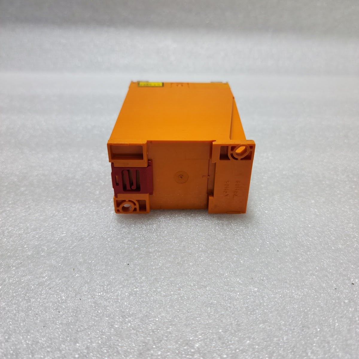 SCHLEICHER SPT 32 TIMER RELAY 11302581 220-240V