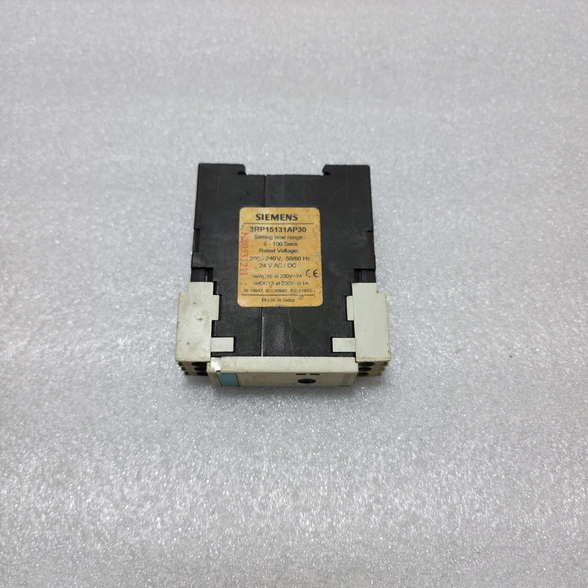 SIEMENS 3RP1513-1AP30 TIMER RELAY 200-240V/24VAC-DC