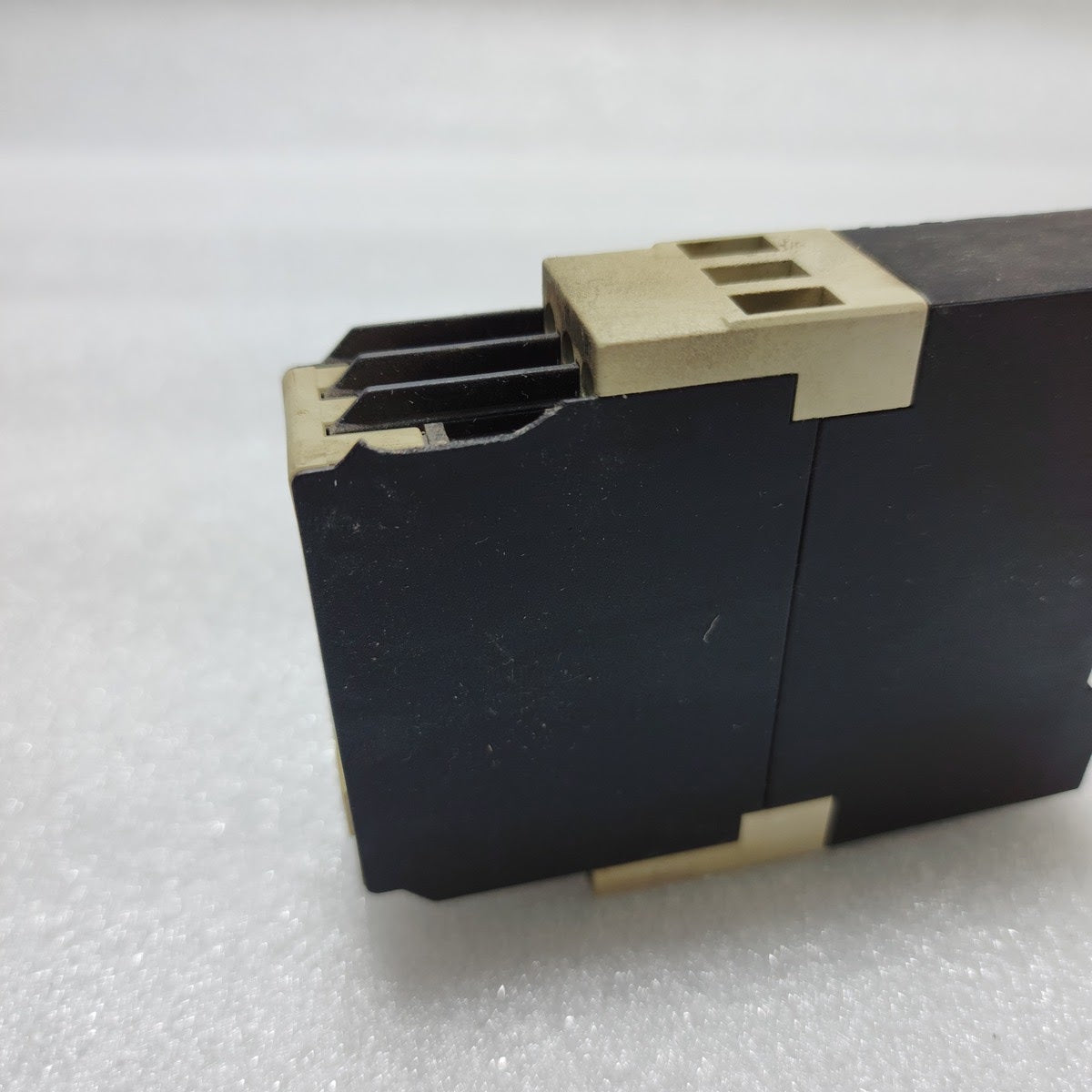 SCHIELE ERS TIMER RELAY 2.430.103.02 110-240VAC/24VAC-DC/42VAC-DC 243010302