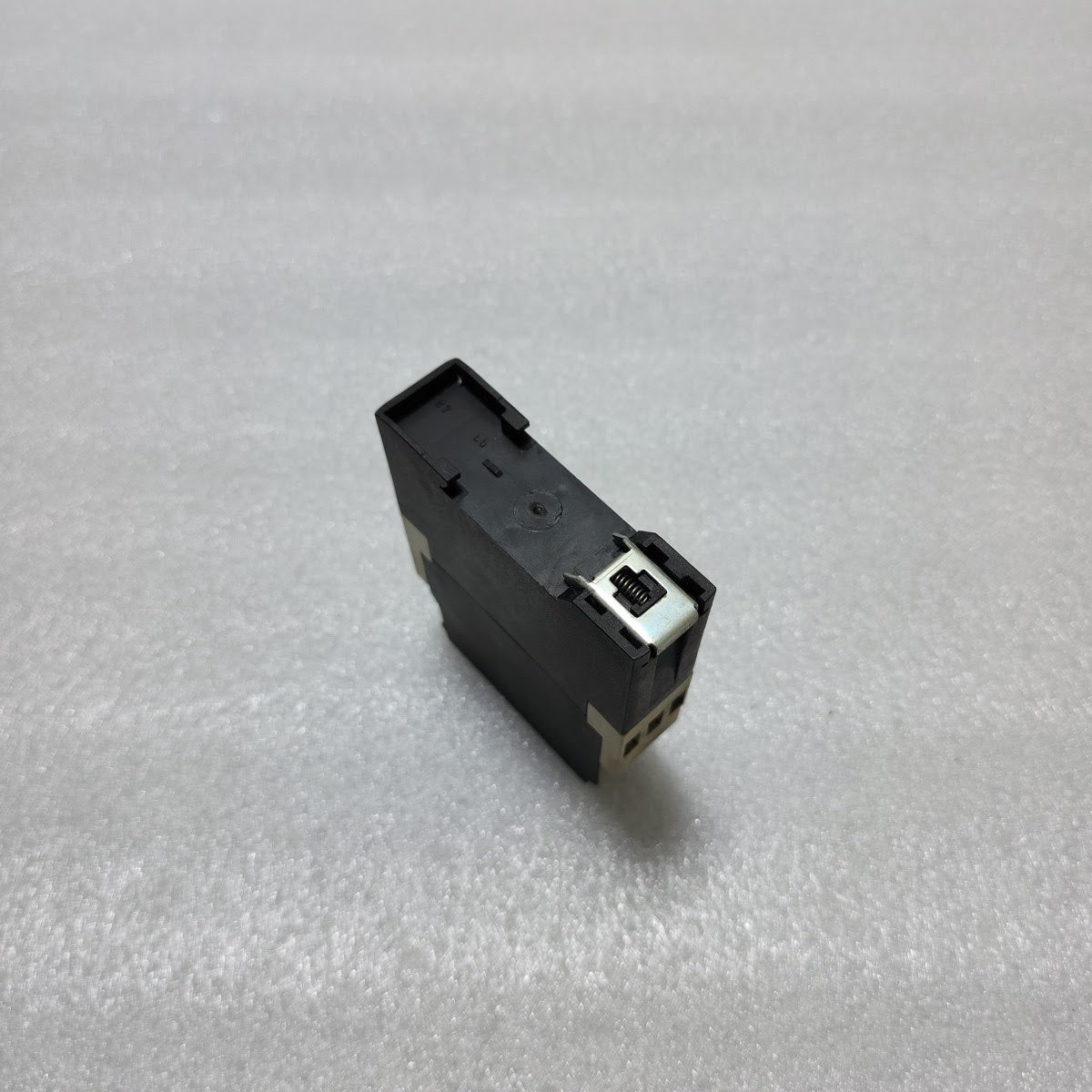 SCHIELE ERS TIMER RELAY 2.430.103.02 110-240VAC/24VAC-DC/42VAC-DC 243010302