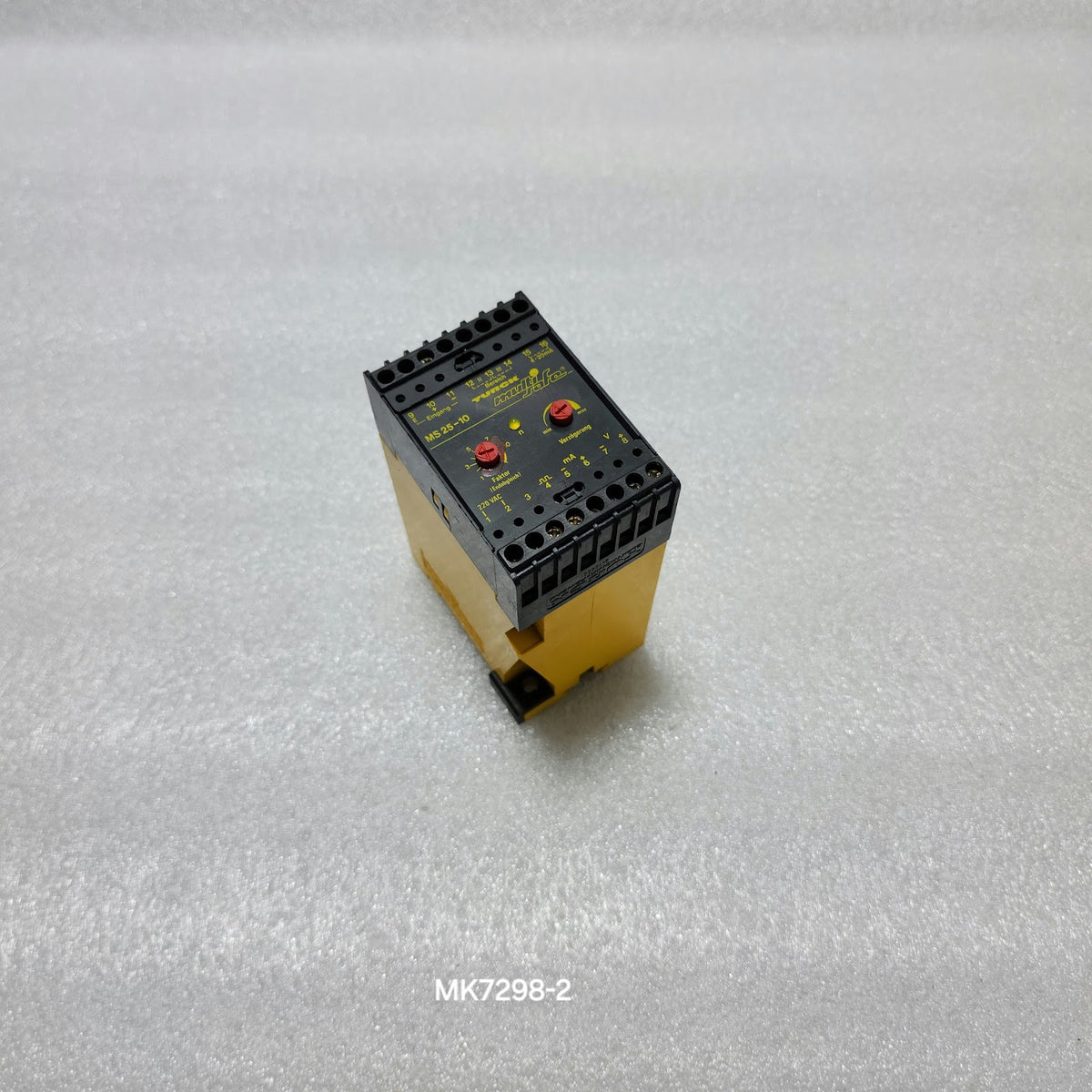 TURCK MS 25-10 TACHOMETER 220V