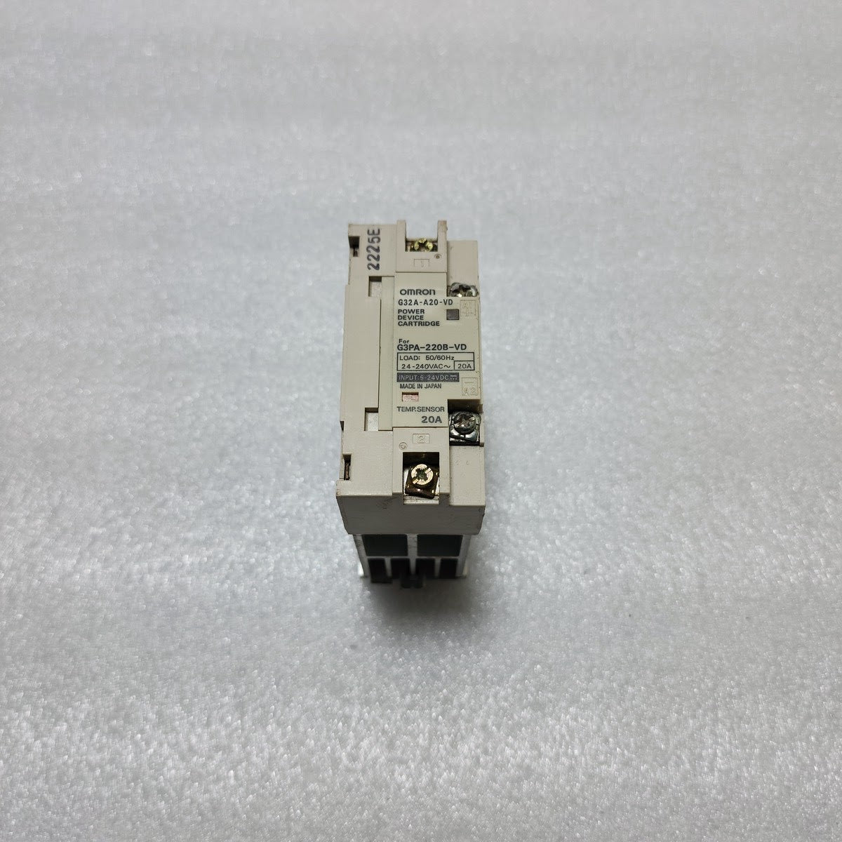 OMRON G32A-A20-VD SOLID STATE RELAY