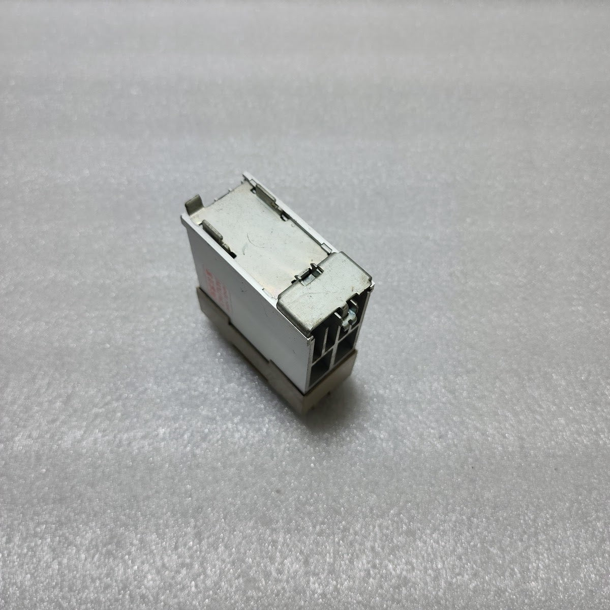 OMRON G32A-A20-VD SOLID STATE RELAY