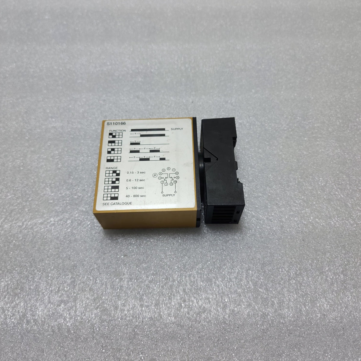 CARLO GAVAZZI S110166115 COMBI TIMER AUTOMATIC START 115V