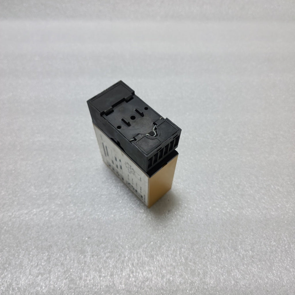 CARLO GAVAZZI S110166115 COMBI TIMER AUTOMATIC START 115V