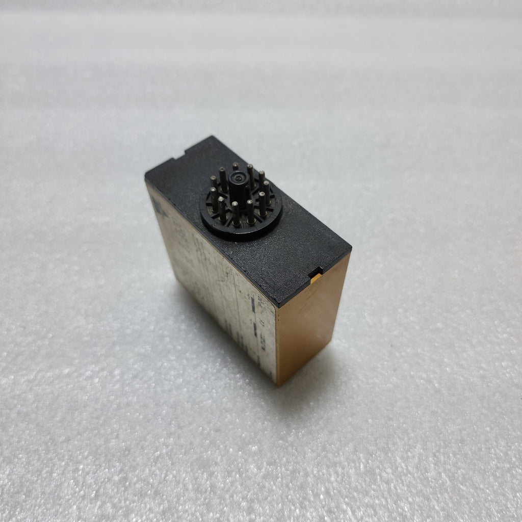 CARLO GAVAZZI S 172 156 415 AC LINE CONTROLLER 415V AC