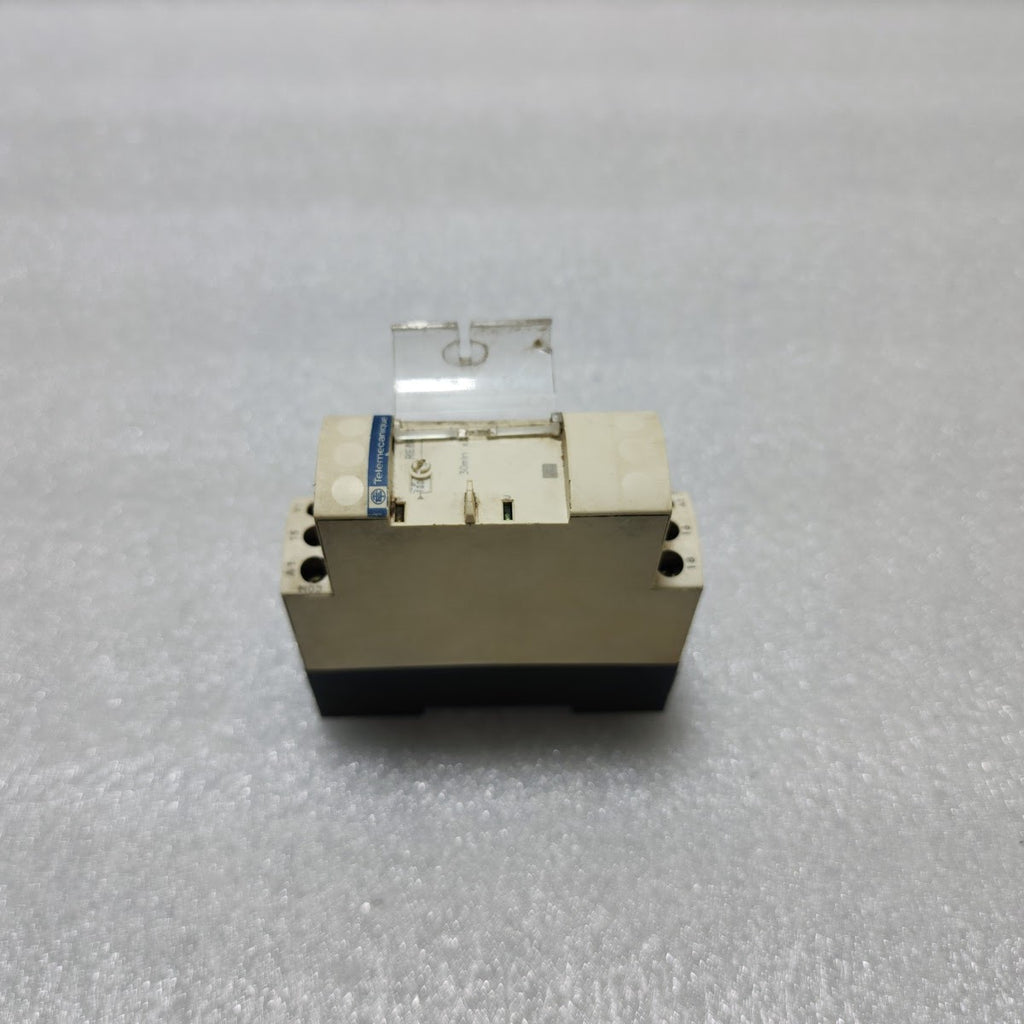 RE8RA41FU TIMER RELAY 110-240V