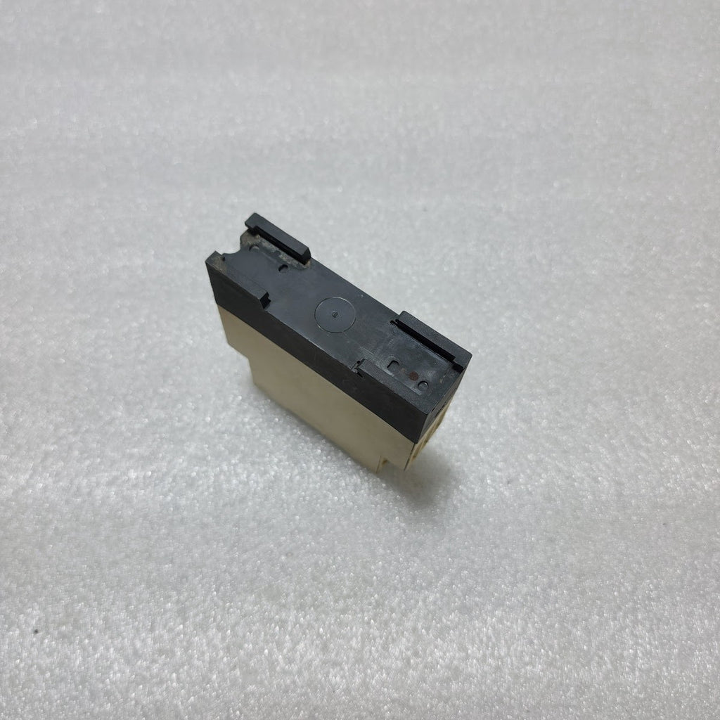 RE8RA41FU TIMER RELAY 110-240V