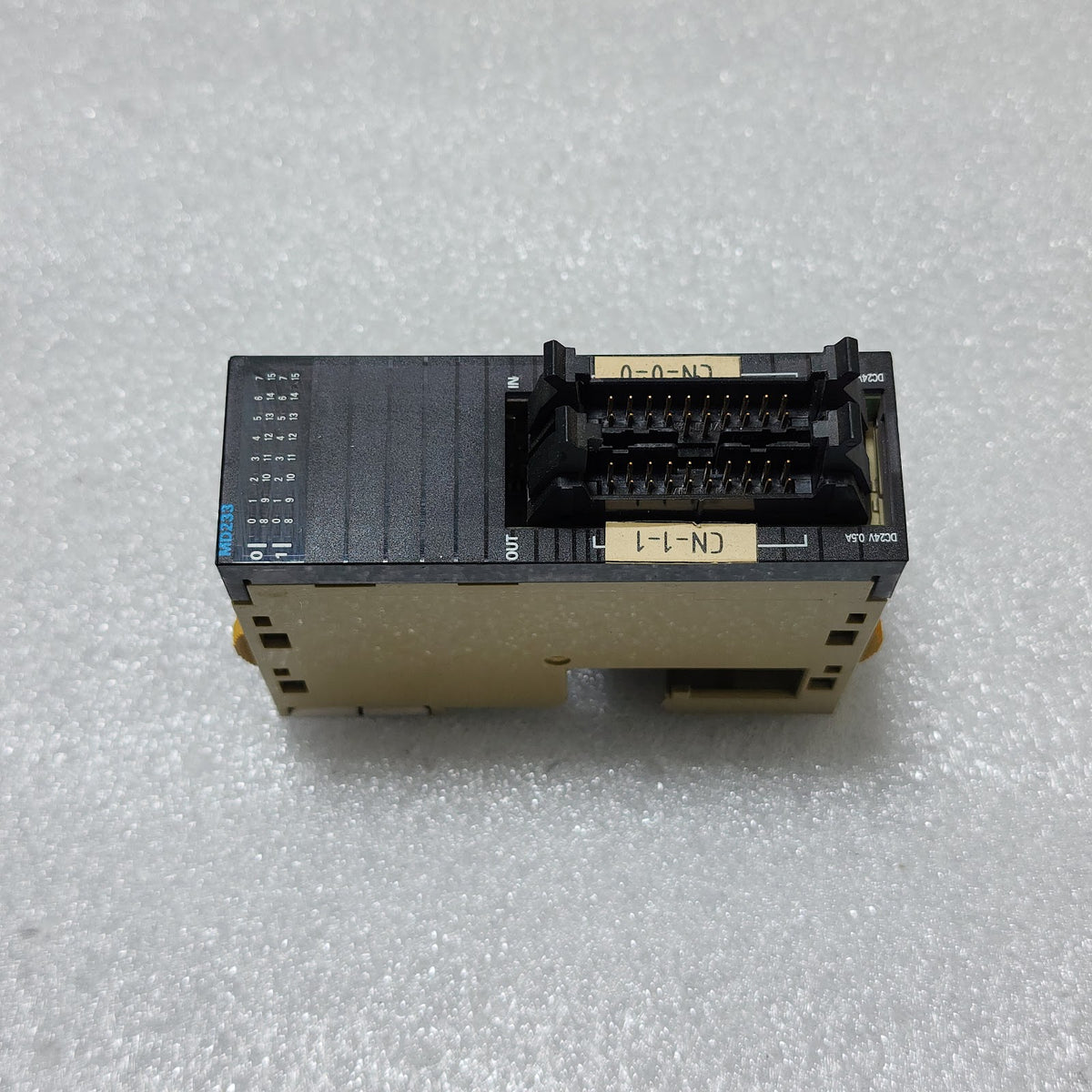 OMRON CJ1W-MD233 INPUT OUTPUT UNIT
