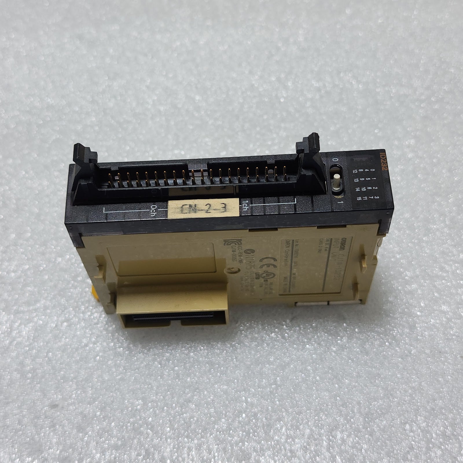 OMRON CJ1W-1D232 INPUT UNIT