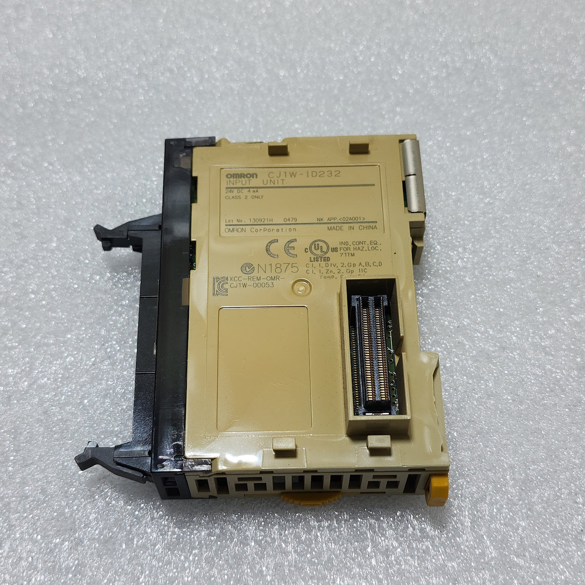 OMRON CJ1W-1D232 INPUT UNIT