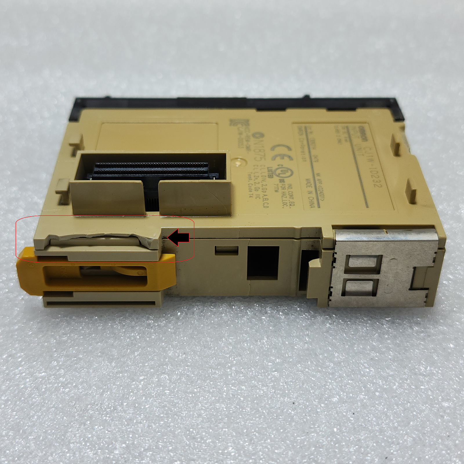 OMRON CJ1W-1D232 INPUT UNIT