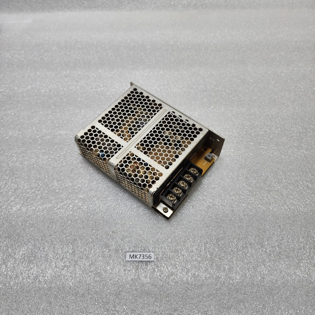 OMRON S8FS-C05024 POWER SUPPLY 24VDC 2.2A