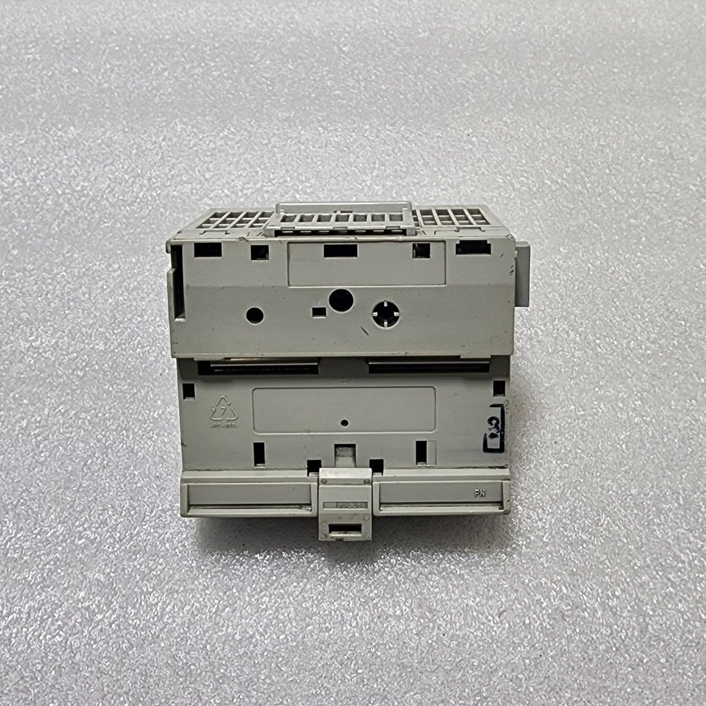 ALLEN BRADLEY CAT 1794-IE8 SER B 96235877 1794-TB3S