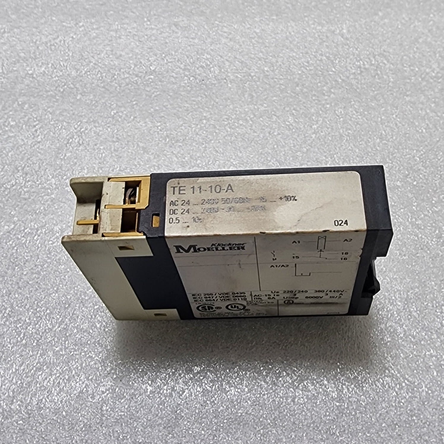 MOELLER TE 11-10-A TIMER RELAY 24-240VAC/DC 0.5-10S