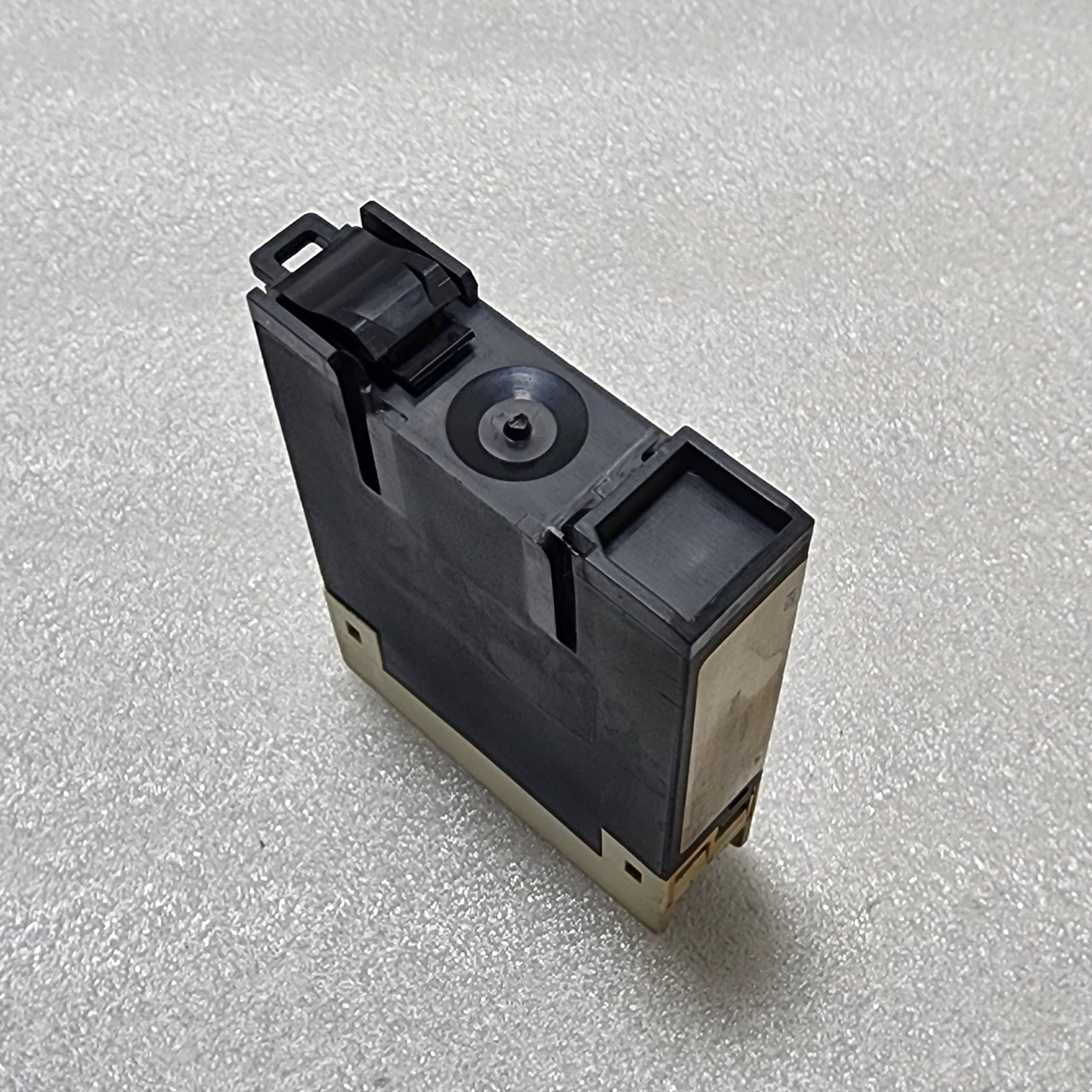 MOELLER TE 11-10-A TIMER RELAY 24-240VAC/DC 0.5-10S