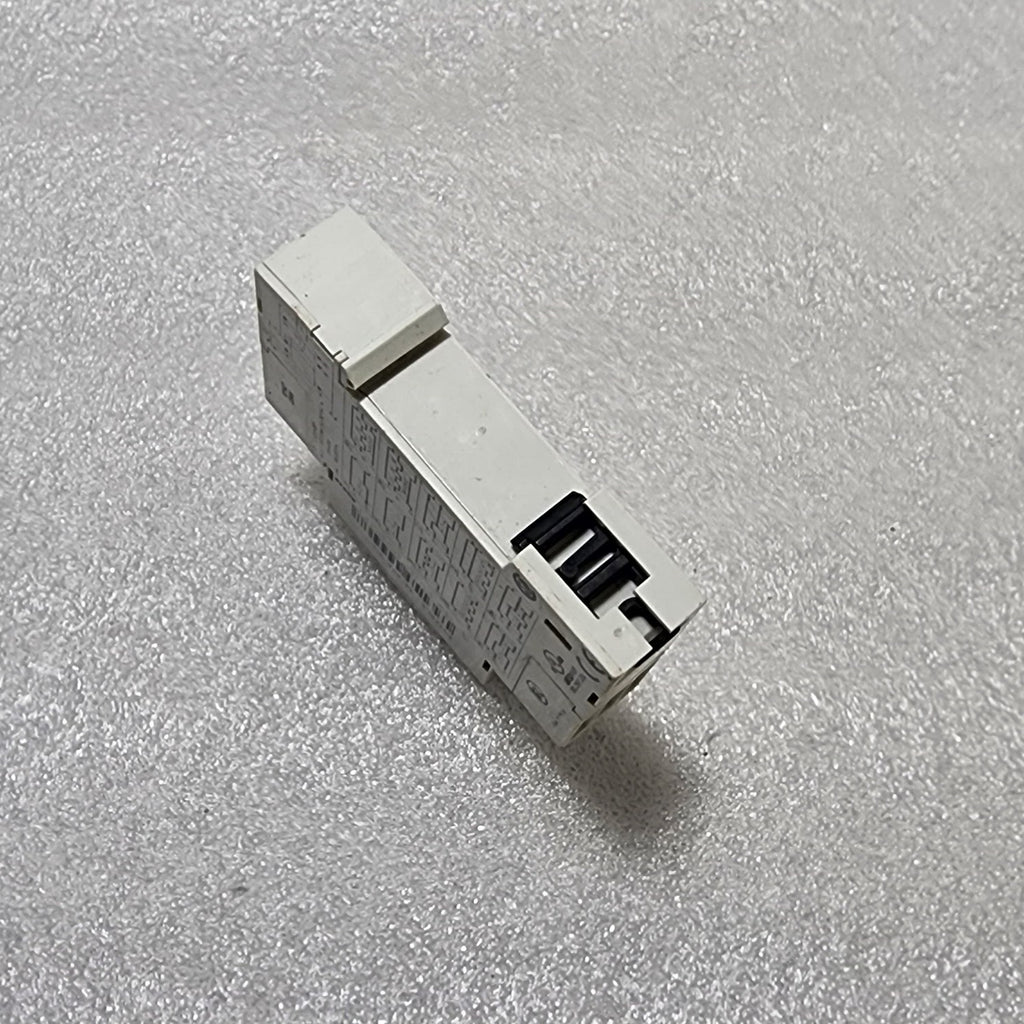 CROUZET MUR1 TIMER RELAY 88826105 24VDC/24-240VAC