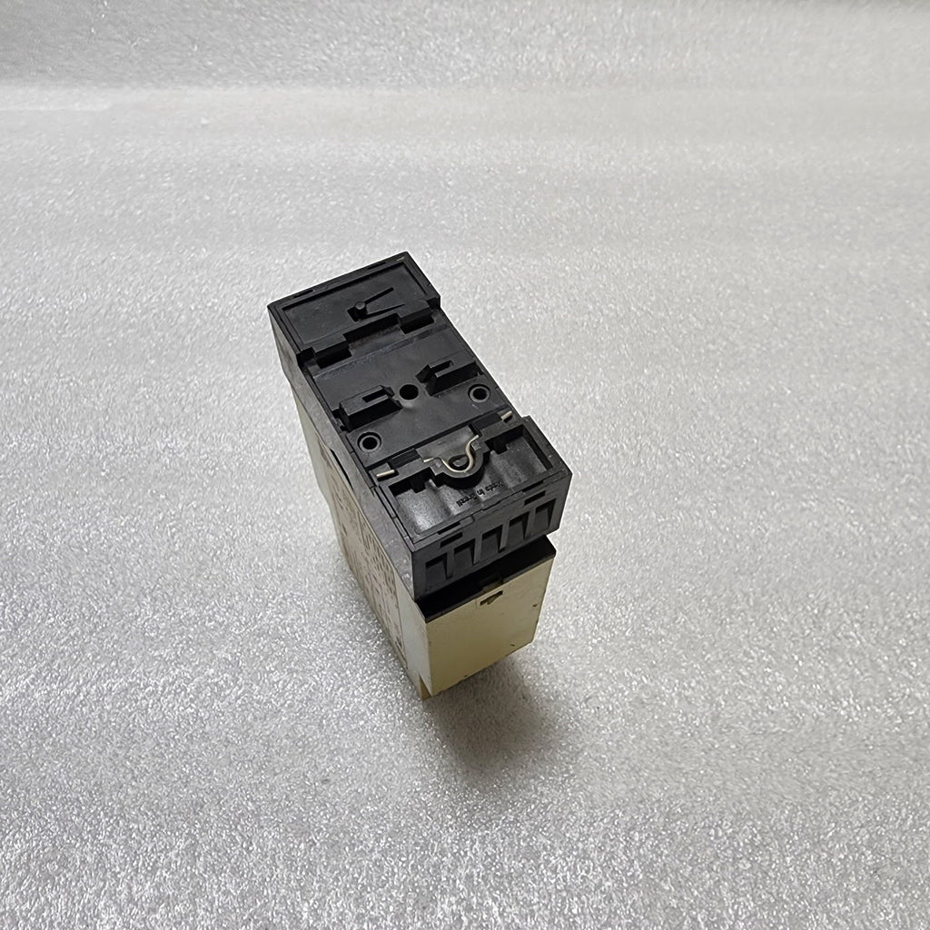 CARLO GAVAZZI PMB01DM24 MULTIFUNCTION TIMER 24-240VAC/DC