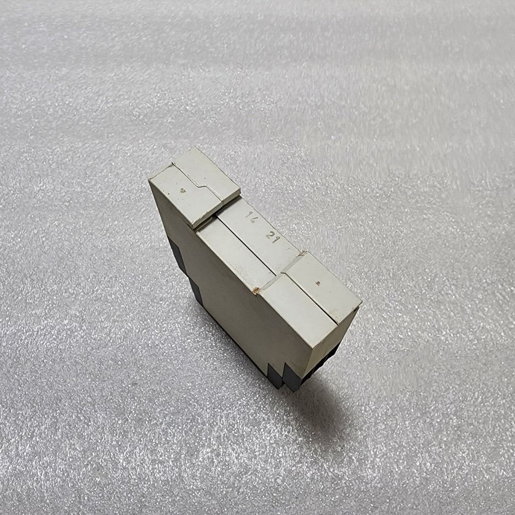 ABB CT-ERS.22S ON-DELAY TIME RELAY 1SVR730100R3300 24-240VAC/24-48VDC
