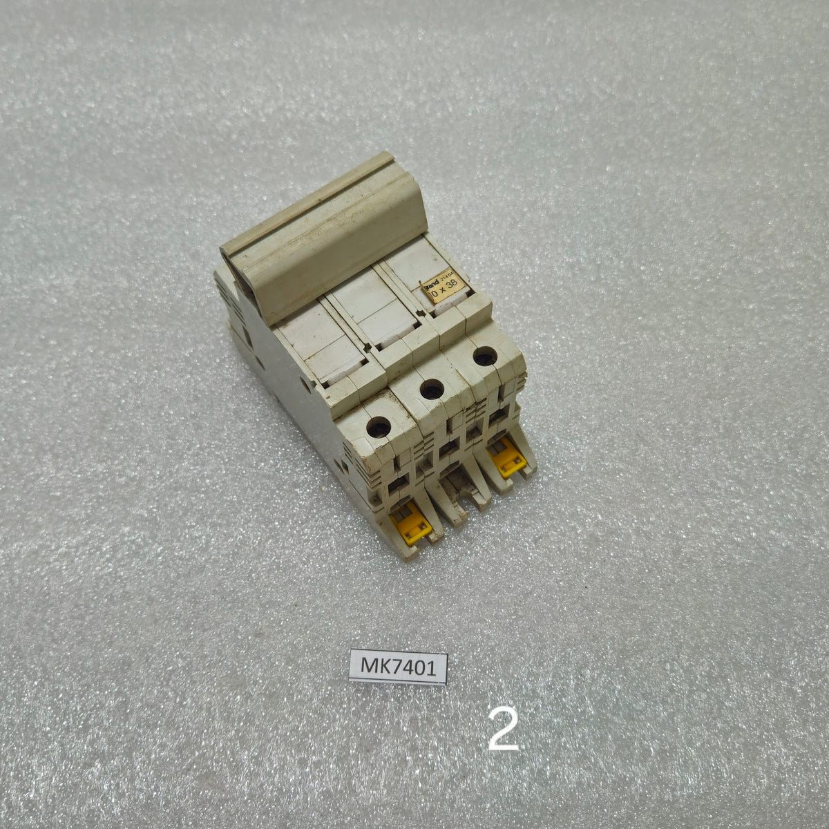 LEGRAND 21404 3-POLE CIRCUIT BREAKER 25A