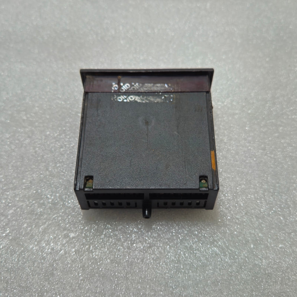 SUB-ZERO SZ-81055 TEMPERATURE CONTROLLER 9V AC/DC
