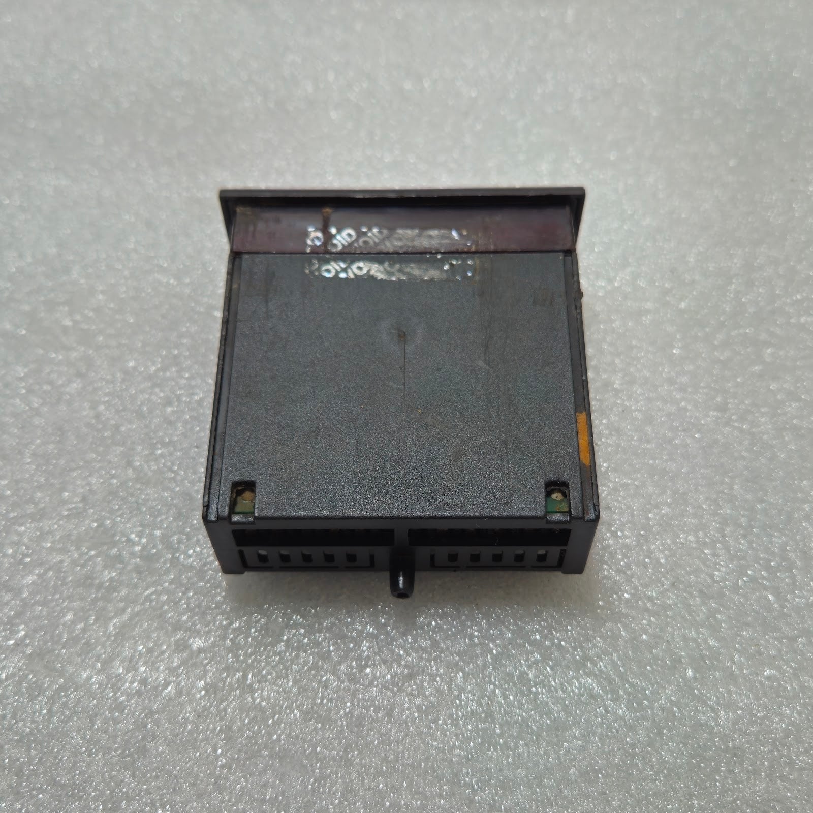 SUB-ZERO SZ-81055 TEMPERATURE CONTROLLER 9V AC/DC