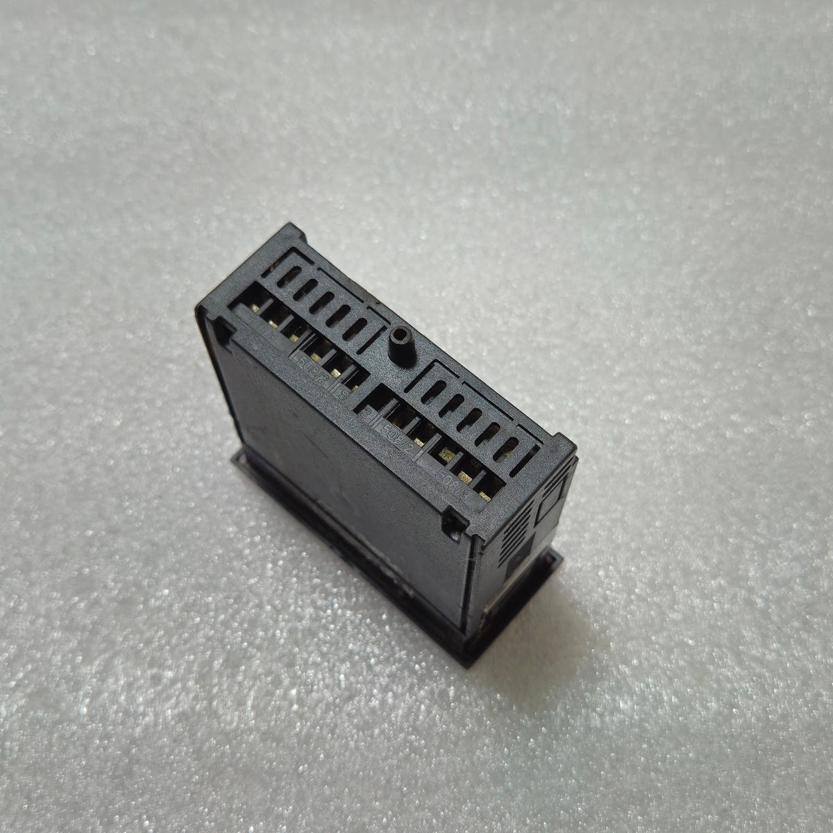 SUB-ZERO SZ-81055 TEMPERATURE CONTROLLER 9V AC/DC