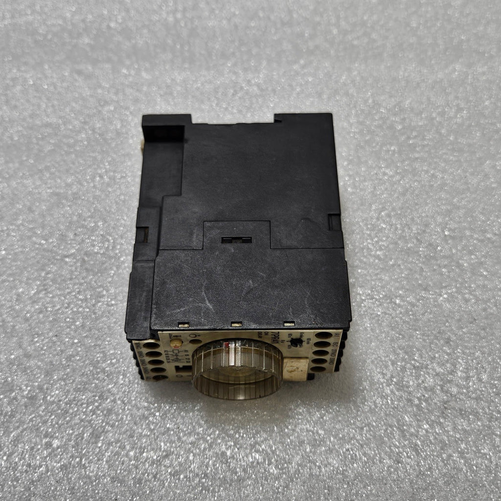 SIEMENS 7PR4140-6PM01  ON DELAY TIME RELAY