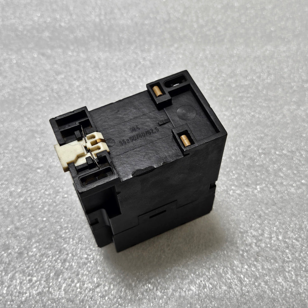 SIEMENS 7PR4140-6PM01  ON DELAY TIME RELAY