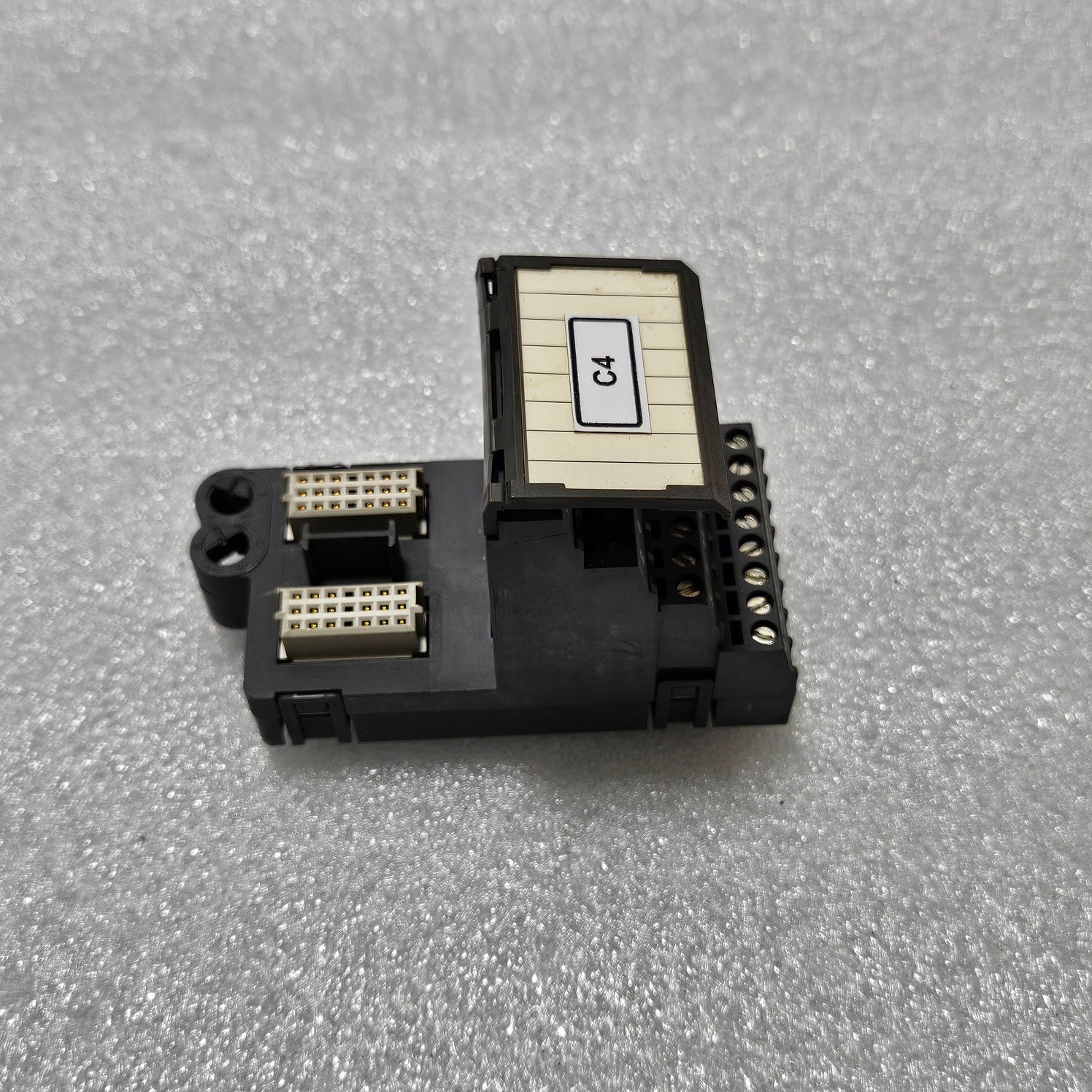 FISHER ROSEMOUNT KJ4001X1-CJ1 32-CHANNEL TERMINAL BLOCK 12P1902X032 REV C