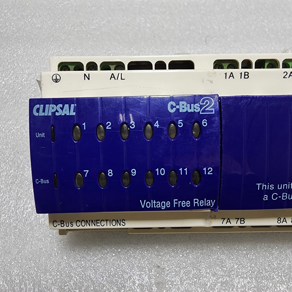 CLIPSAL L5512RVF 12-CHANNEL VOLTAGE FREE RELAY