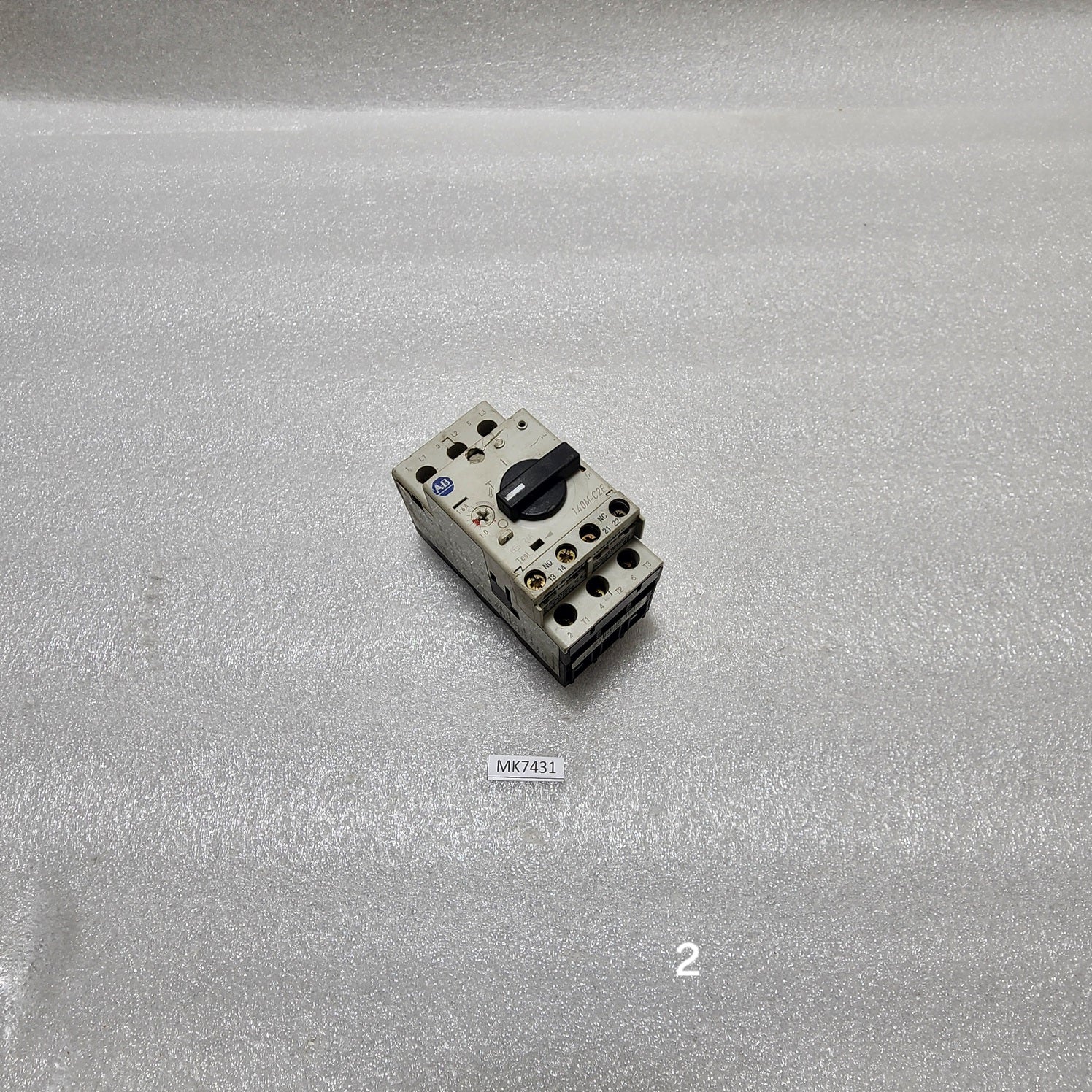 ALLEN BRADLEY CAT 140M-C2E-B16 SER B MOTOR CIRCUIT BREAKER