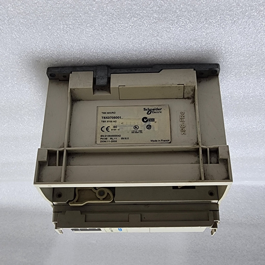 TSX 3705 AC PLC TSX3705001 I/O  TSXDMZ28DR