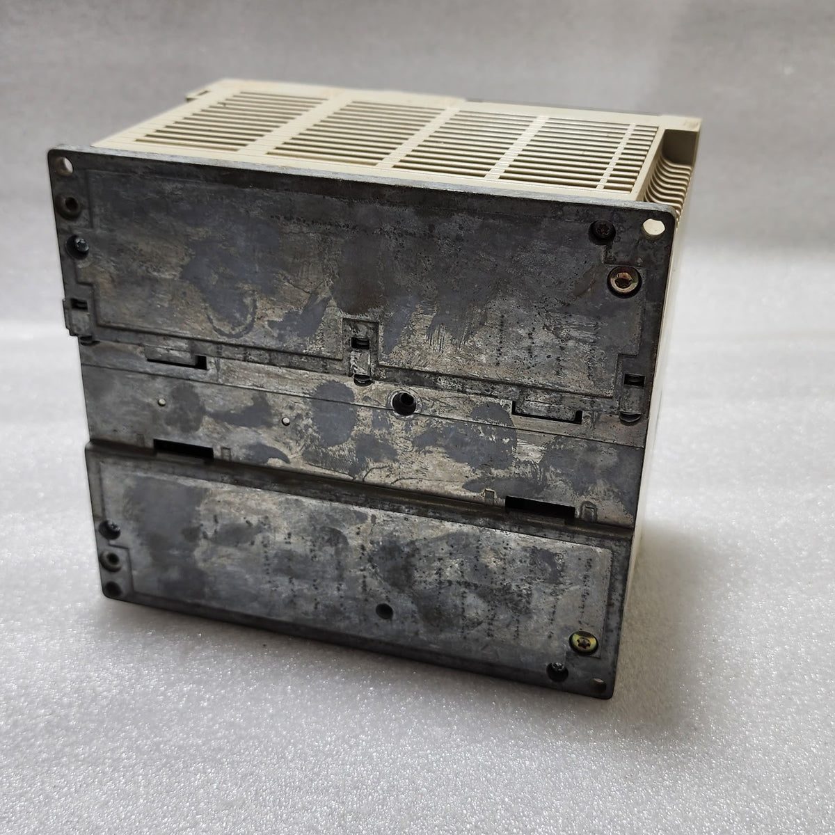 TSX 3705 AC PLC TSX3705001 I/O  TSXDMZ28DR