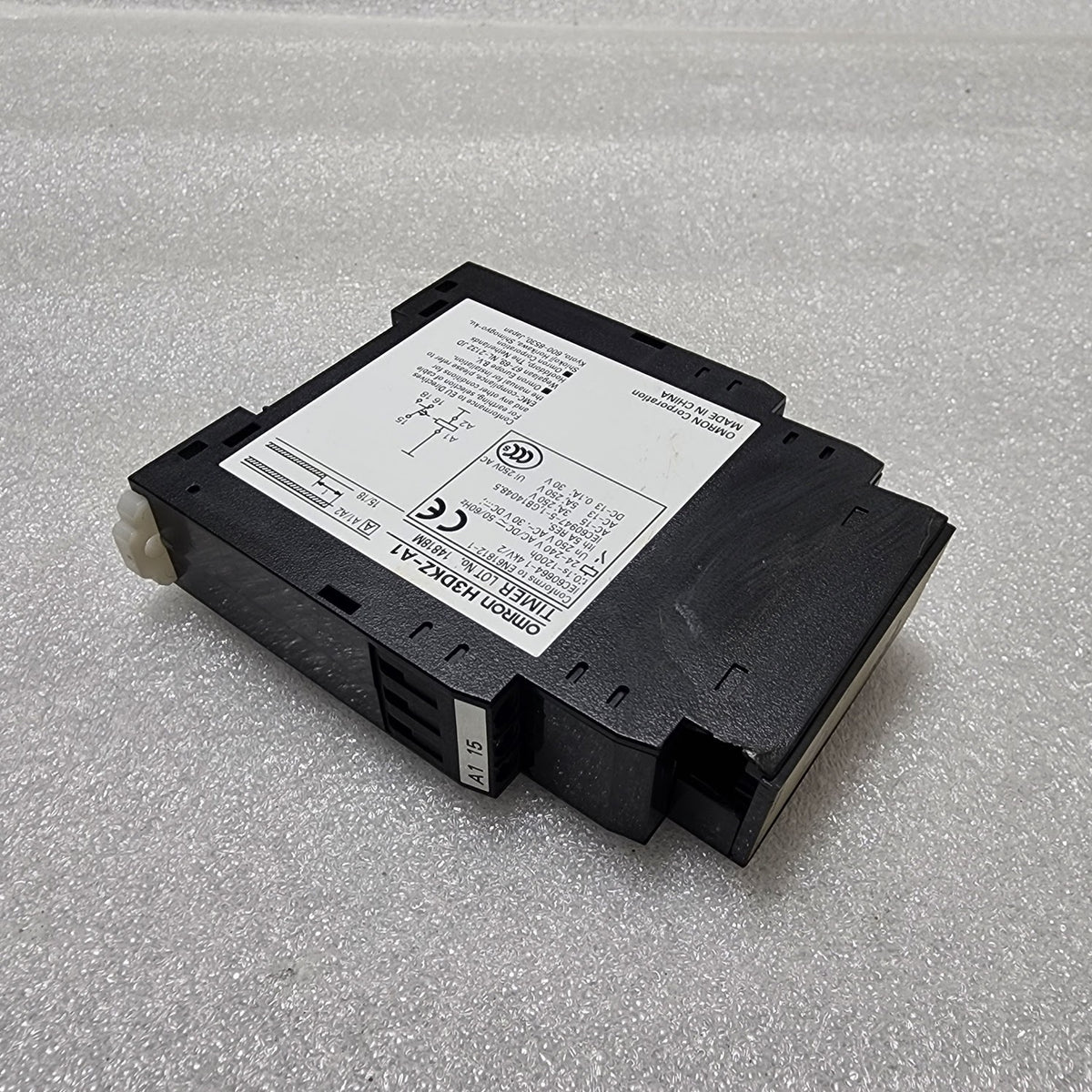 OMRON H3DKZ-A1 TIMER 0.1S-1200H 24-240V AC/DC