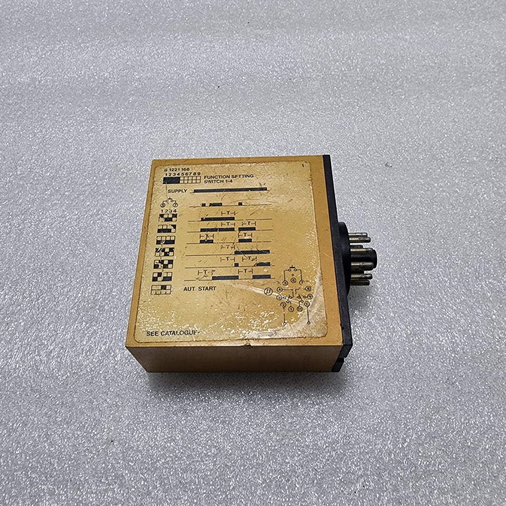 CARLO GAVAZZI S 1221 166 115 COMBI TIMER EXTERNAL START 115V