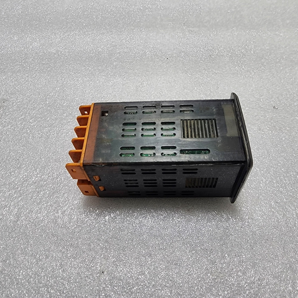 SELEC TC544A TEMPERATURE CONTROLLER 85-270V AC/DC
