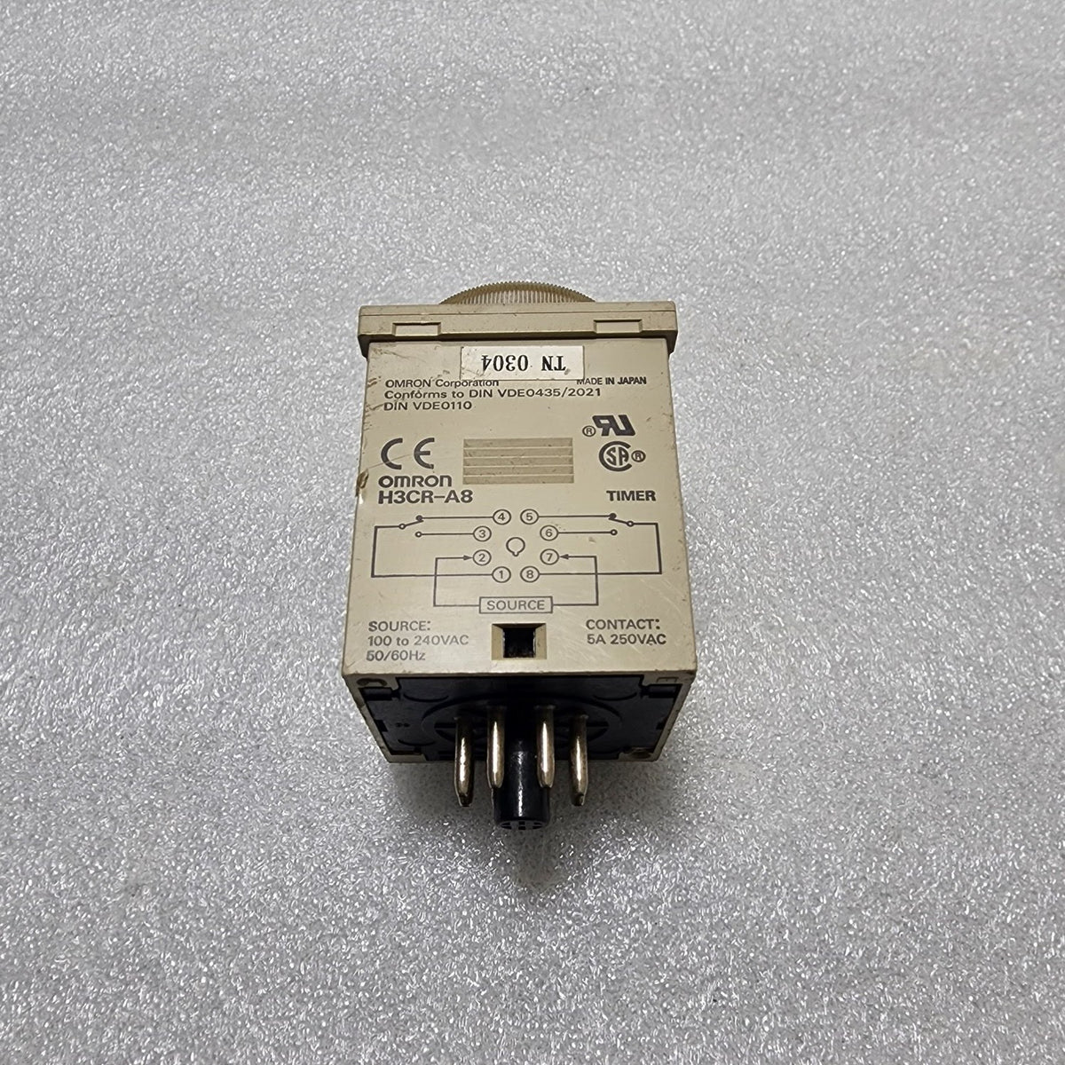 OMRON H3CR-A8  MULTIFUNCTION TIMER 100-240VAC LOT OF 8 UNIT