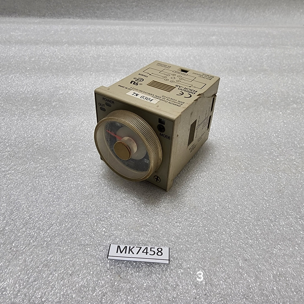 OMRON H3CR-A8  MULTIFUNCTION TIMER 100-240VAC LOT OF 8 UNIT