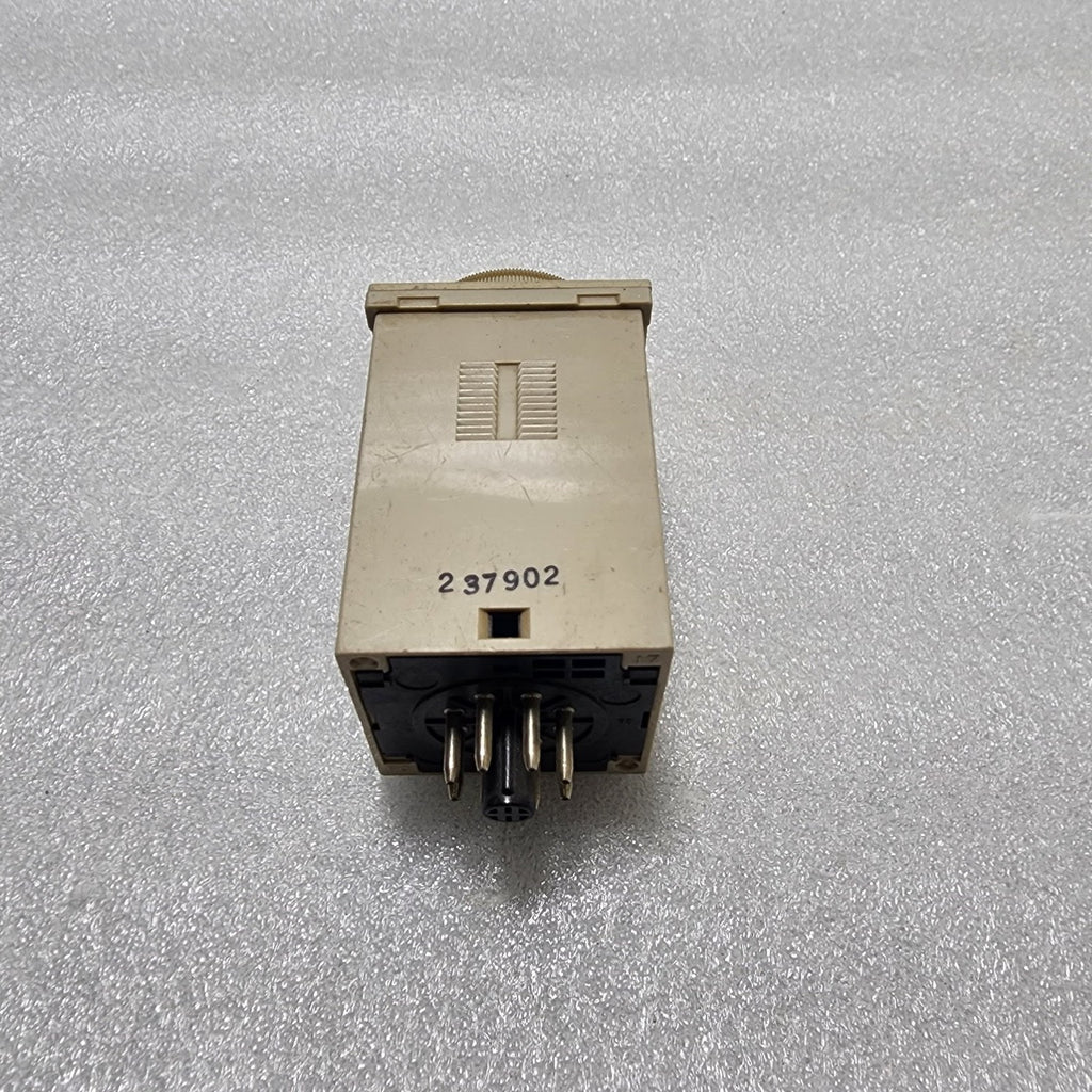 OMRON H3CR-H8L MULTIFUNCTION-TIMER 24VAC/DC LOT OF 3 UNIT