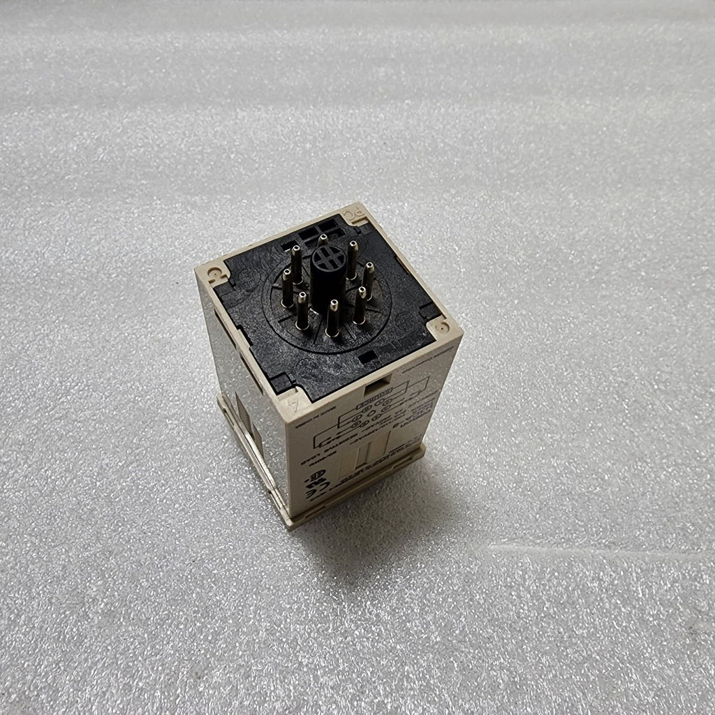 OMRON H3CA-8 MULTIFUNCTION TIMER 100-120VAC