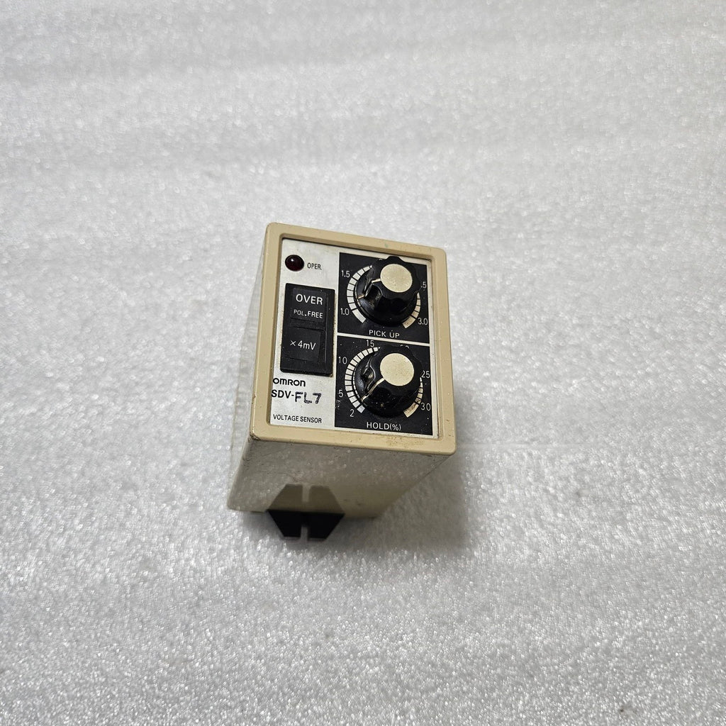 OMRON SDV-FL7 VOLTAGE SENSOR