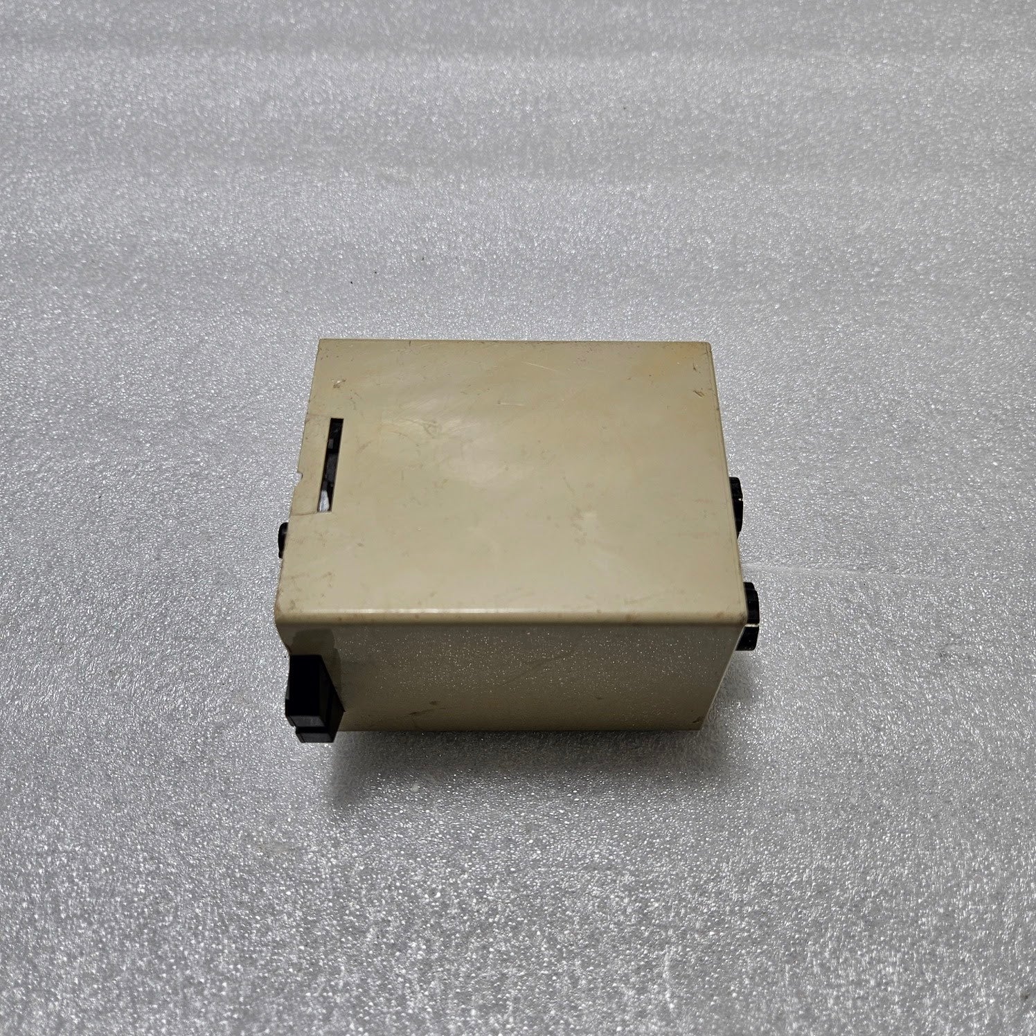 OMRON SDV-FL7 VOLTAGE SENSOR