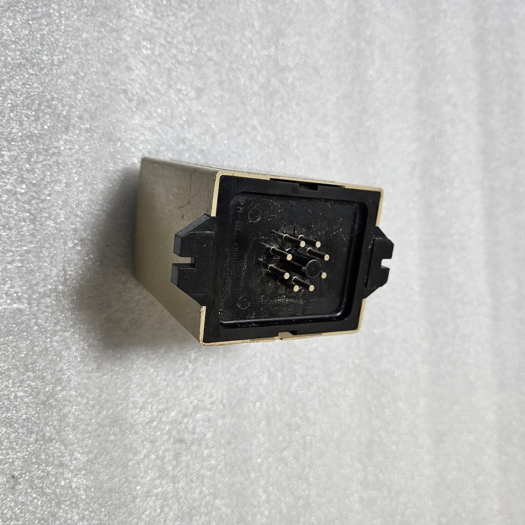 OMRON SDV-FL7 VOLTAGE SENSOR