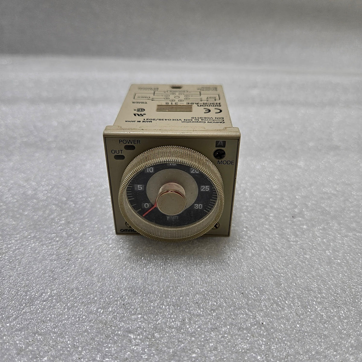 OMRON H3CR-A8E-315 MULTIFUNCTION TIMER 24VDC/AC