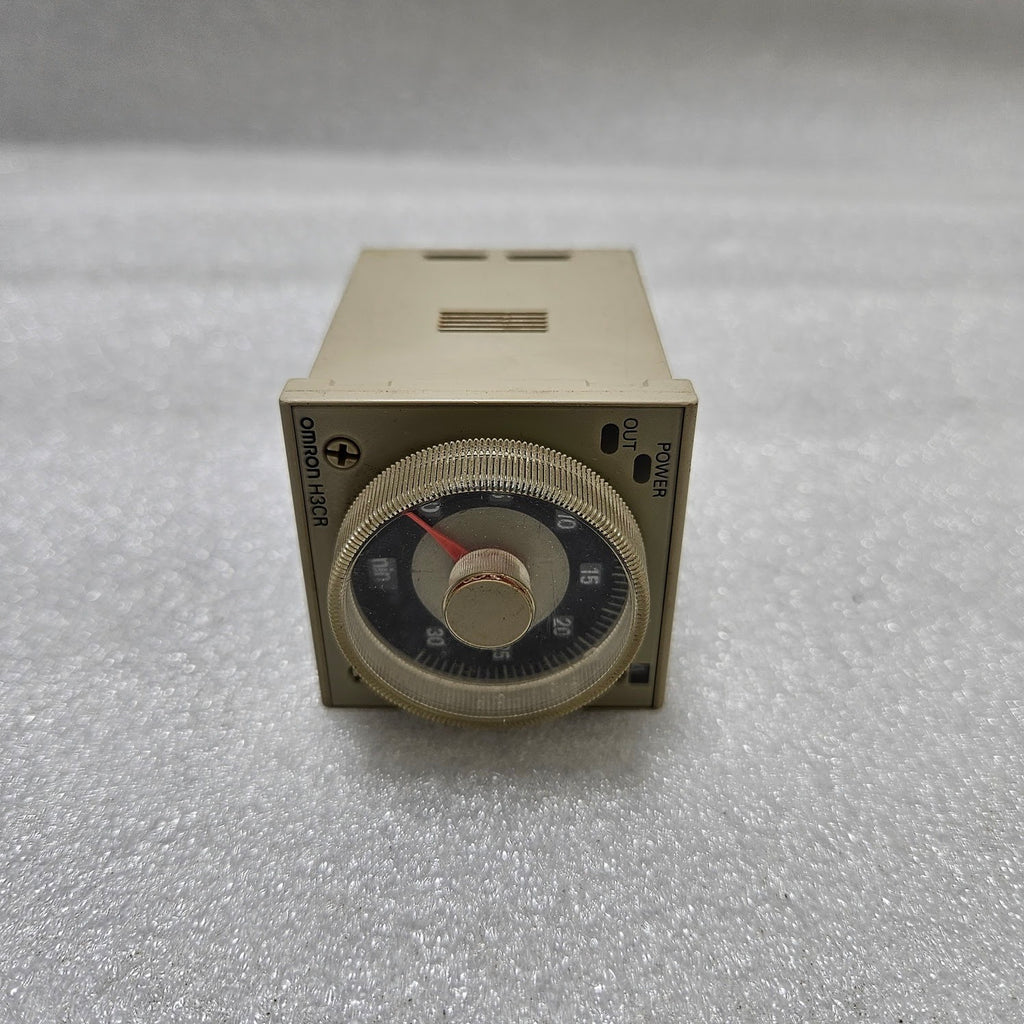 OMRON H3CR-A8E-315 MULTIFUNCTION TIMER 24VDC/AC