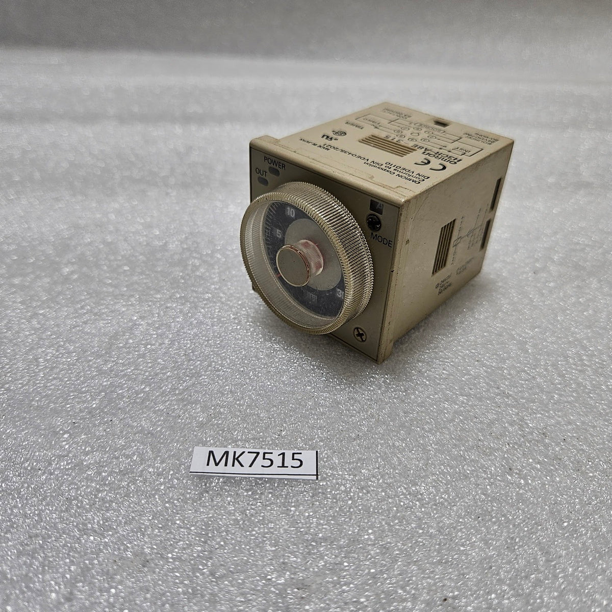 OMRON H3CR-A8E-315 MULTIFUNCTION TIMER 24VDC/AC