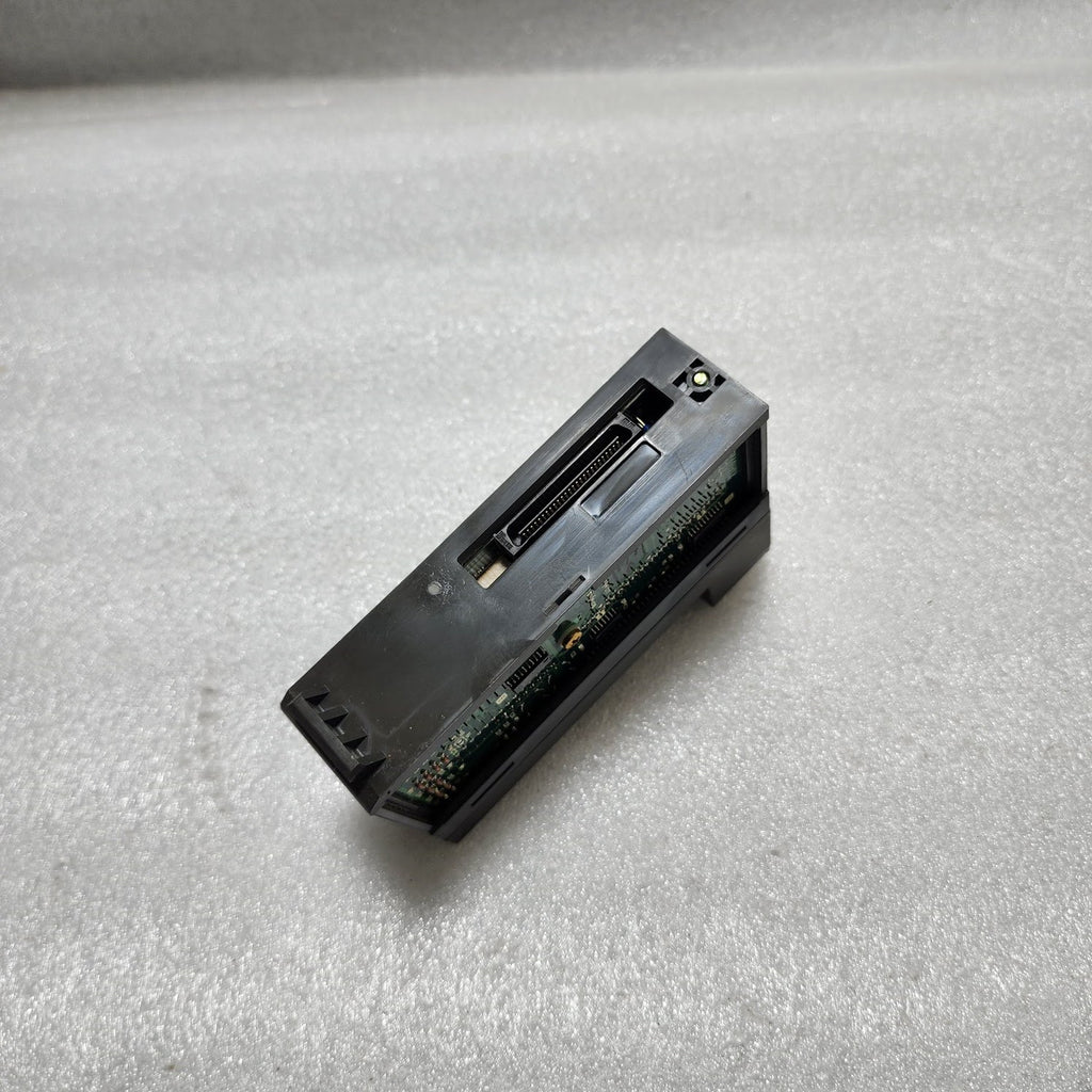 MITSUBISHI A1SJ71UC24-R2 RS-232-C UNIT LOT OF 2 UNIT